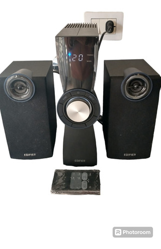 Parlantes Edifier C2v