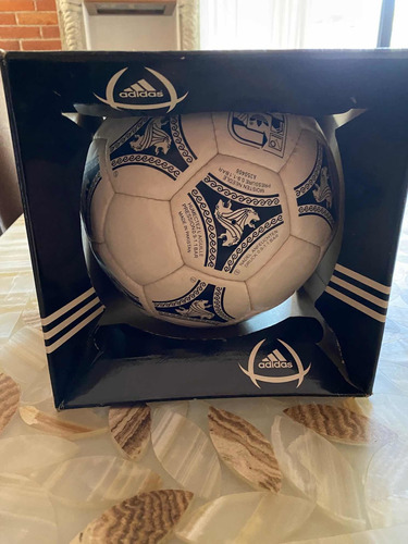 Balón Original adidas Etrusco Único En Caja Del Mundial Fifa