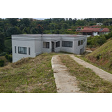 Hermosa Casa Campestre En Condominio En La Mesa, Cundinamarca.