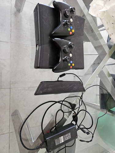 Xbox 360 - 256 Gb Con Kinetic Y Juegos