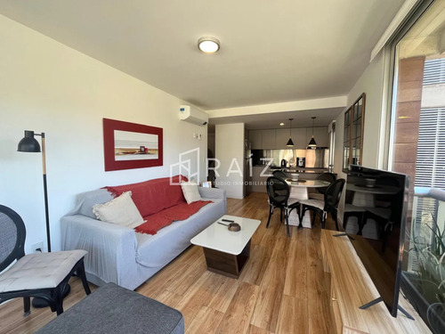 En Venta Apartamento 2 Dormitorios Playa Mansa - Imagen 3