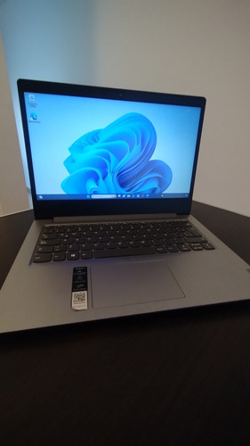 Computadora Lenovo Ideopad I3 4gb