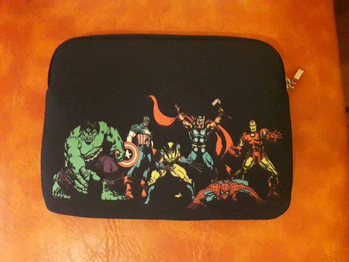 Funda Para Netbook Diseño Marvel Excelente Estado Oferta!