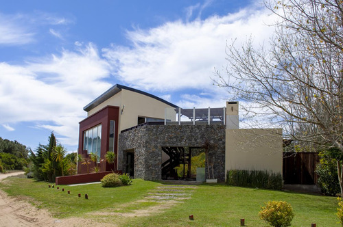 Casa En Venta Costa Esmeralda, Barrio Marítimo I. - Imagen 2