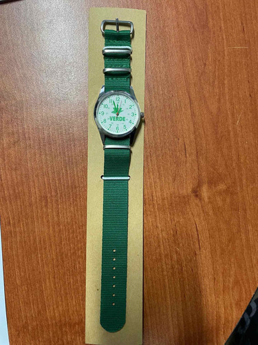 Reloj Del Partido Verde De Colección De Elecciones 2015