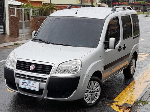 FIAT DOBLO ESSENCE 1.8 7 LUGARES 2015 ORIGINAL