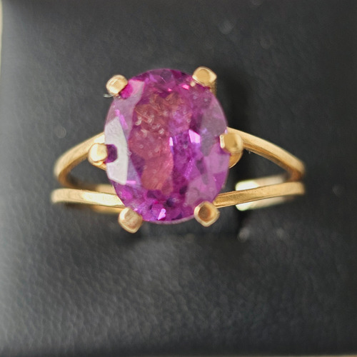 Anillo 18k Centro Piedra Lila Doble Anillo Peso 3,3 Talla 15