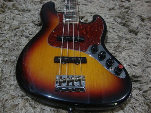 Baixo Fender Jazz Bass American Dlx 09 Precision Music Man