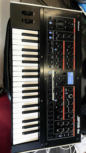 Roland Jupiter Xm Synthesisor