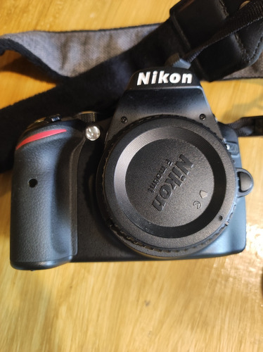 Camara Nikon D3200 Impecable