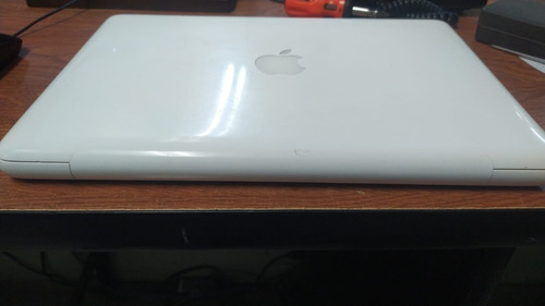 Macbook 13 Blanca Mid 2010 A1342