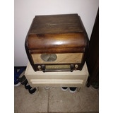 Antiguo Radio Y Tocadiscos De Madera Sincrom