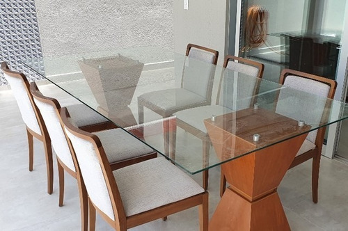 Lindo Conjunto De Mesa E Cadeiras.