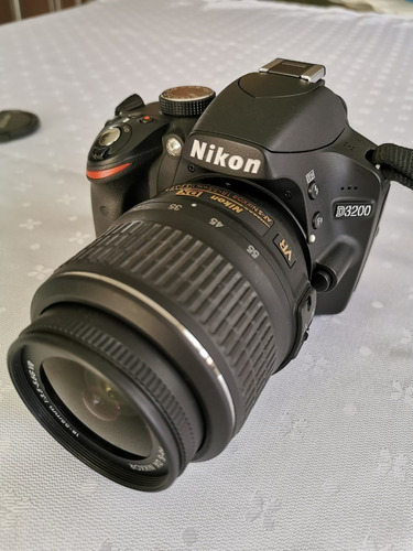 Nikon D3200 18-55mm Vr Kit Dslr Cor  Preto - 10.554 Clicks