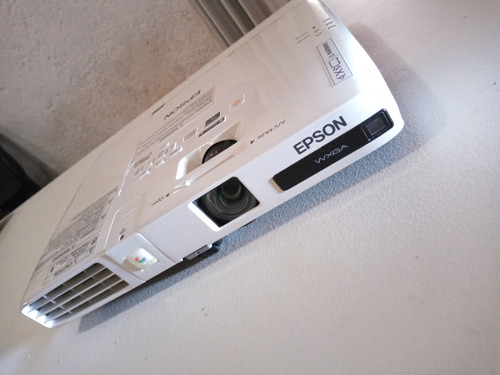 Proyector Epson Powerlite 1775w