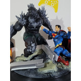 Figura De Acción  Diorama Superman Vs Doomsday 