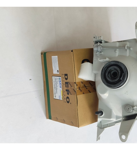 Faro Toyota Meru Prado En Plastico Depo R Y L Foto 2