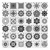 Paquete De 36 Plantillas De Dibujo De Mandala Con Puntos