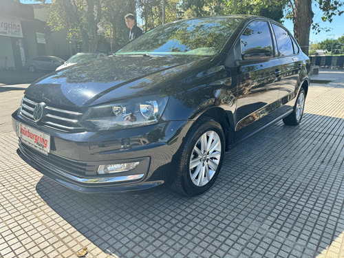 Volkswagen Polo 2018 1.6 Comfortline Tiptronic