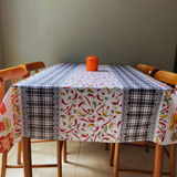 Toalha De Mesa Plástico Impermeável Estampado 4 Lugares Cor Pimenta