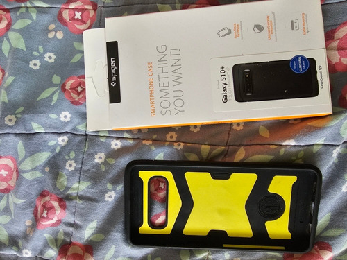 Funda S10 Plus Spigen 