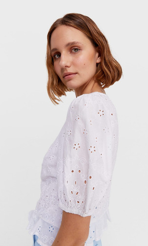 Blusa Stradivarius Bordado Suizo Bershka Pull And Bear Sfera