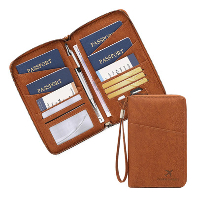 Titular Del Pasaporte Familiar, Titular Del Pasaporte