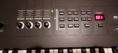 Teclado Yamaha Mx88 - Sintetizador - Semi Novo