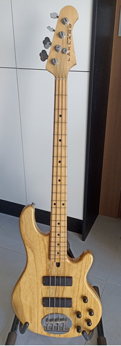 Baixo Lakland 4401 ( N Fender Spector Warwick Tagima )