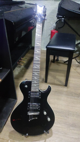 Guitarra Dean Deceiver X 