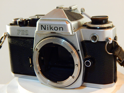 Camara Nikon Fe 2 Cuerpo 