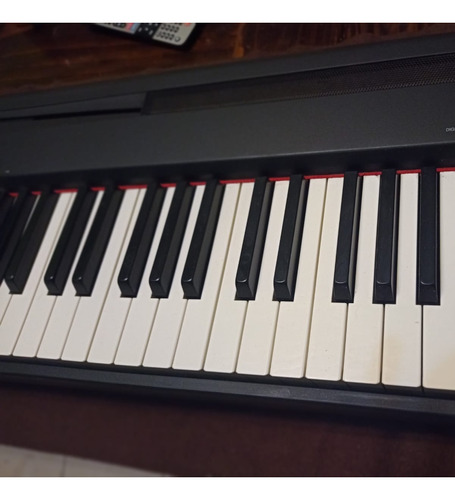 Piano Yamaha P 95 (no Es Korg Roland Kurzweil Casio Kawai)