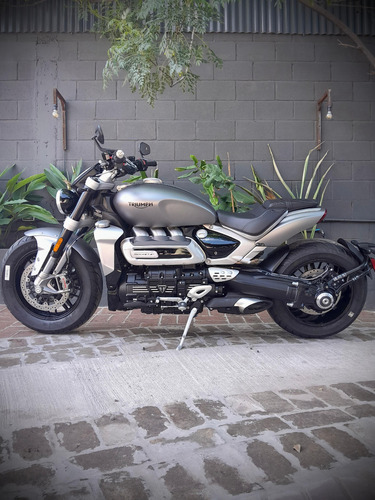 Triumph Rocket 3 R 0km