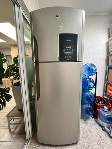 Refrigerador No-frost General Electric 400 Litros