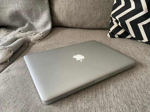 Macbook Pro 13  I5 8gb Ram - 500gb - Mid 2012