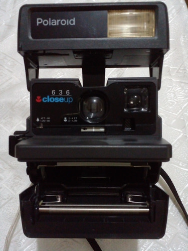 Camera Fotografica Polaroid Ref 636 Closeup. Ler Anuncio.
