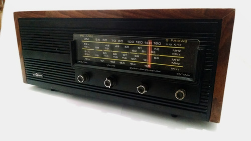 Motoradio Rc-m61 Radio 6 Faixas Antigo Raro De Madeira