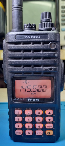 Rádio Ht Yaesu Ft-270 Vhf 5w Seminovo Completo Funcionando