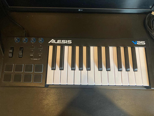 Teclado Controlador Midi Alesis V25 25 Teclas