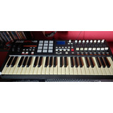 Controlador Akai Professional Mpk49