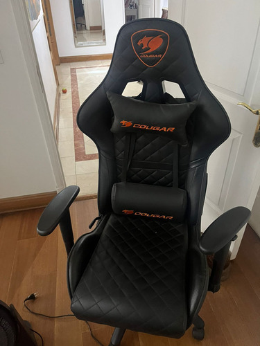 Silla Gamer Cougar Armor One Ergonómica Color Negro