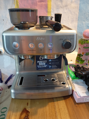 Cafetera Espresso Oster Perfect Brew 15 Bar Molino