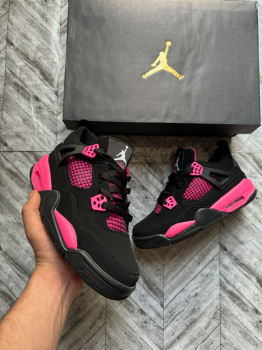 Tenis Jordan 4 Negro Con Rosa Talla 22.5