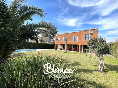 Casa En Venta En Haras Santa Maria, Escobar, G.b.a. Zona Norte