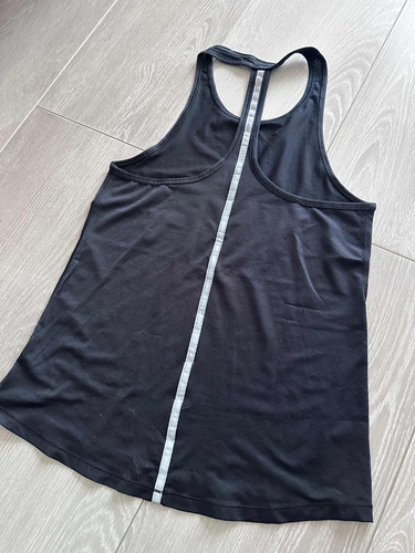 Musculosa Deportiva Victoria Secret