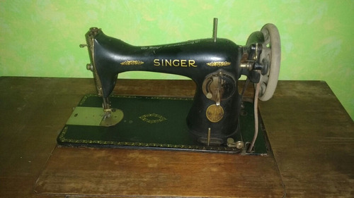 Maquina De Coser Singer Antigua