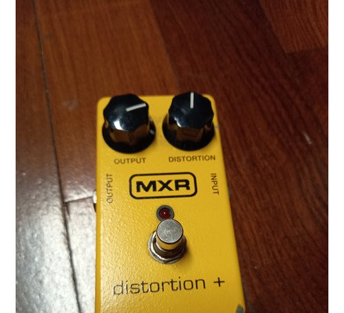 Pedal De Guitarra Distortion Mxr M-104 Usado