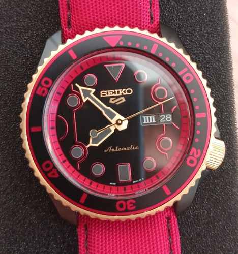 Relogio Seiko 5 Street Fighter Ken Edicao Limitada 8795/9999