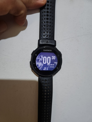 Reloj Garmin 235. Impecable