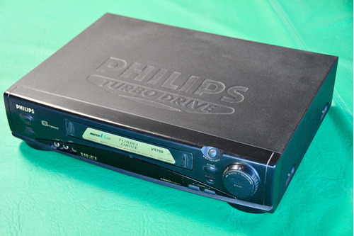 Videograbadora  Vhs Philips,  Reproduce Y Graba Pal-n / Ntsc